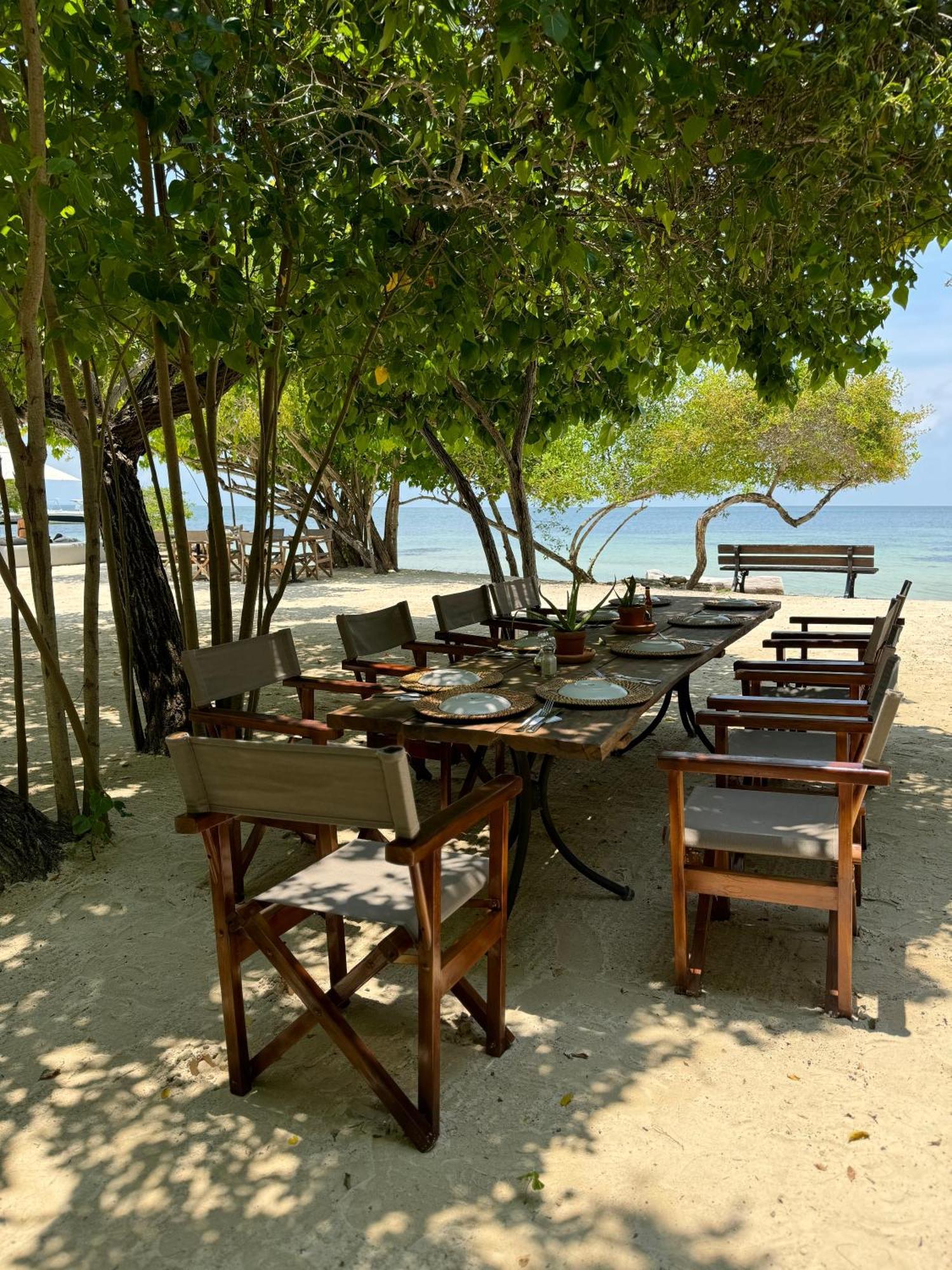 Sabai Beach Hotel Isla Barú Exterior foto