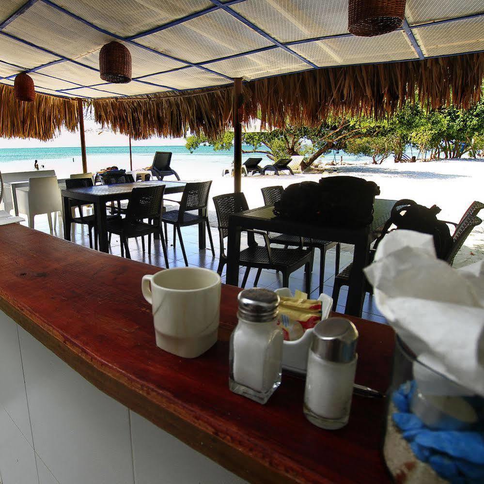 Sabai Beach Hotel Isla Barú Exterior foto